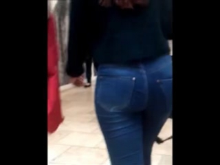 candid teen with round ass in tight jeans