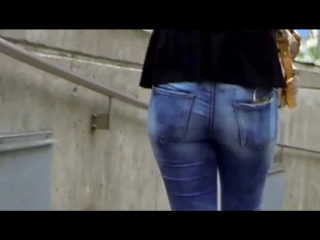 candid - nice ass in tight jeans